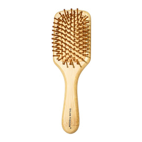 Escova Bamboo Femme – Massagem Capilar Natural & Estilo Sustentável