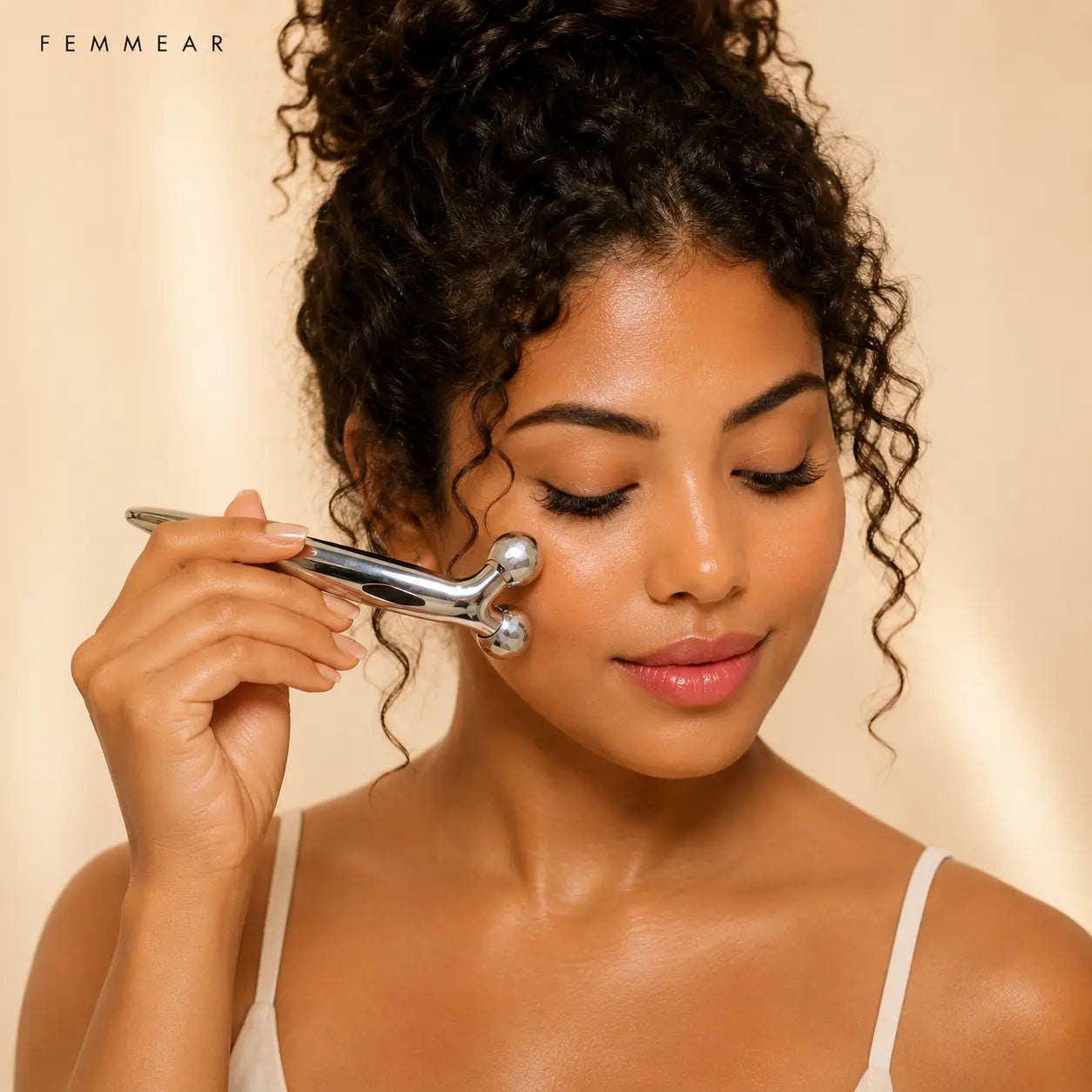 Massageador Facial 3D Roller FEMMEAR