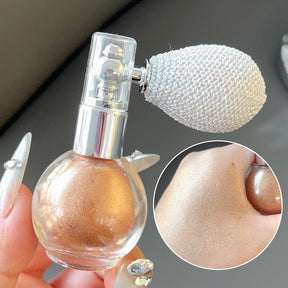 FEMMEAR Glow Mist – Iluminador em Spray para Rosto & Corpo