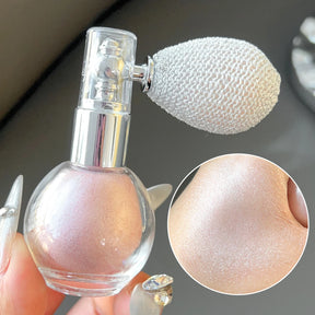 FEMMEAR Glow Mist – Iluminador em Spray para Rosto & Corpo
