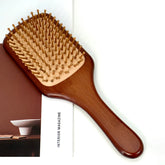 Escova Bamboo Femme – Massagem Capilar Natural & Estilo Sustentável