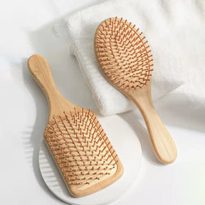 Escova Bamboo Femme – Massagem Capilar Natural & Estilo Sustentável